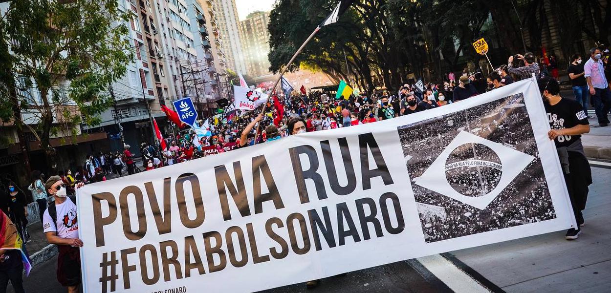 24J: Ato Fora Bolsonaro em Porto Alegre