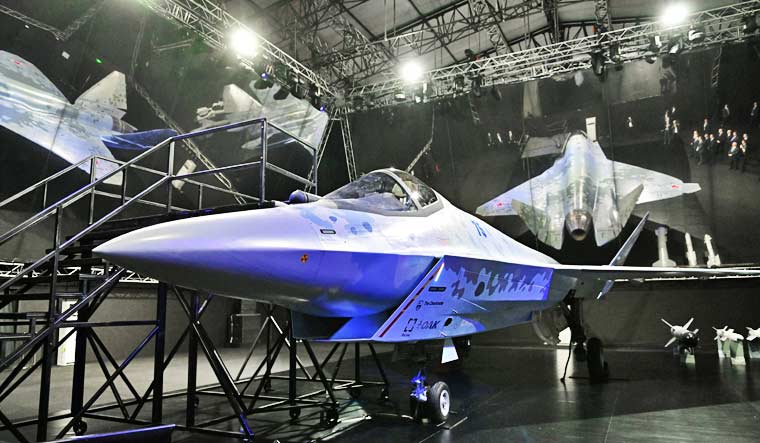 Produção do novo caça russo Sukhoi Checkmate começará em 2026, com