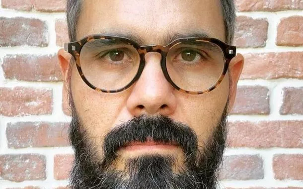 Cazarré quer forjar homens. Cássia Kis expulsou Roberta do banheiro. E se o problema fosse o mesmo?