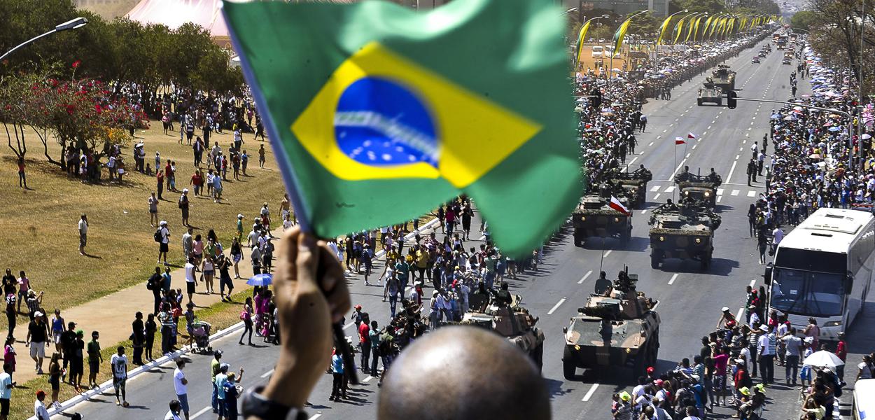 7SET: Desfile cívico-militar é o ponto alto da Semana da Pátria em Brasília  - DefesaNet