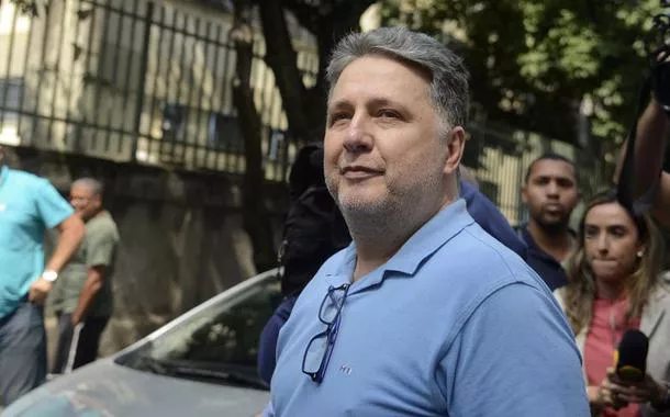 Ex-governador do Rio Anthony Garotinho é internado com fortes dores no peito, informa esposa