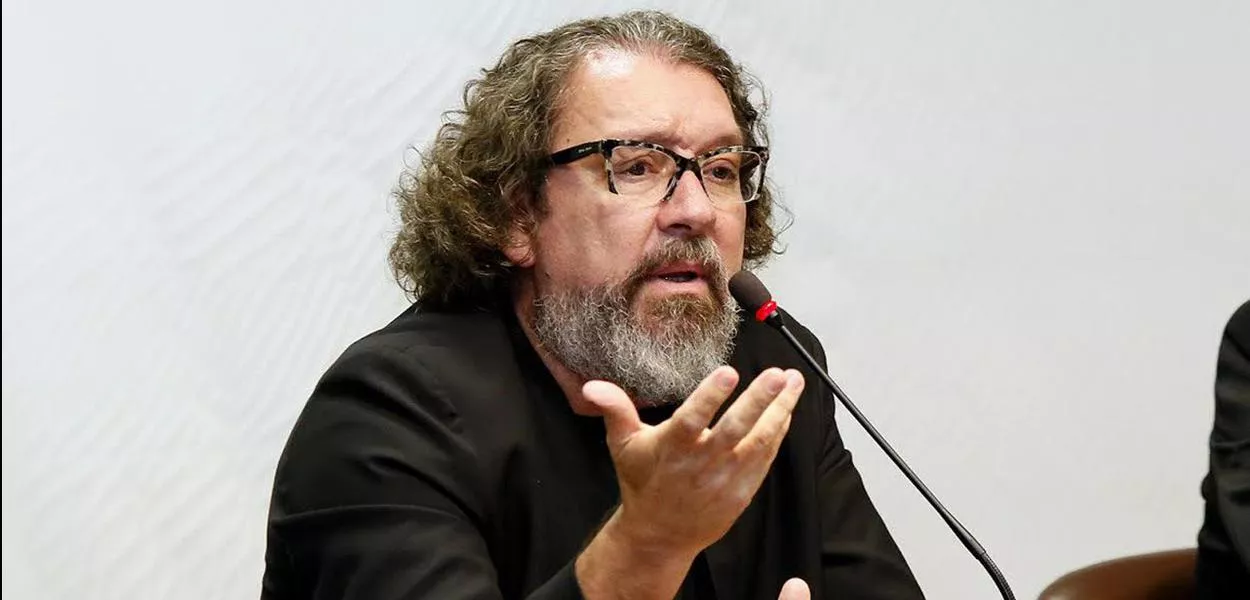 Advogado Antonio Carlos de Almeida Castro