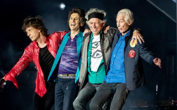 Keith Richards completa 80 anos e vai de bad boy a exemplo de longevidade