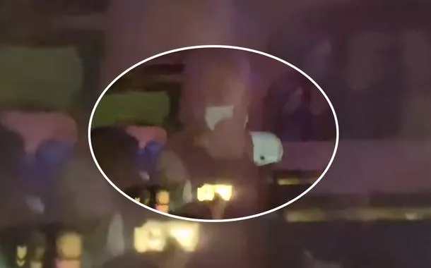Em atitude inédita de desrespeito, Queiroga faz gesto obsceno para brasileiros em Nova York (vídeo)