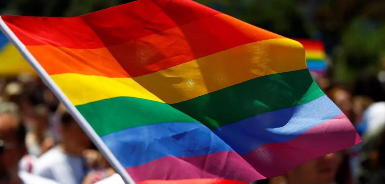 Violência contra pessoas trans cresce 45% em 2024 e reforça liderança do Brasil em assassinatos