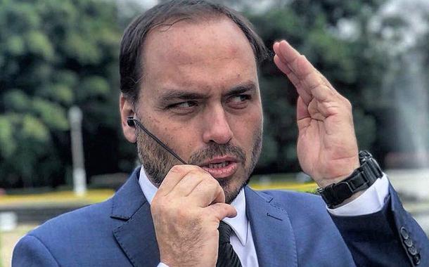 PF suspeita de vazamento em operação contra Carlos Bolsonaro