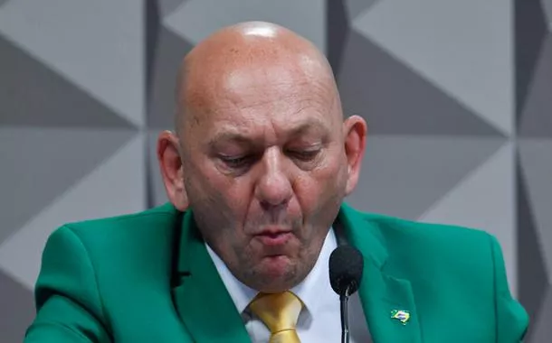 Luciano Hang fez Pix a Zambelli quando estava foragida
