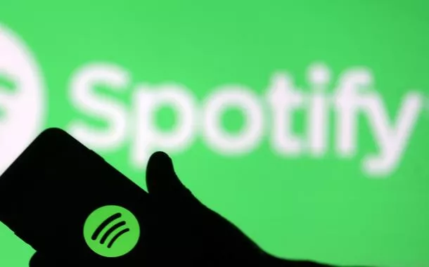 Spotify vai exibir videoclipes completos em possível confronto com YouTube