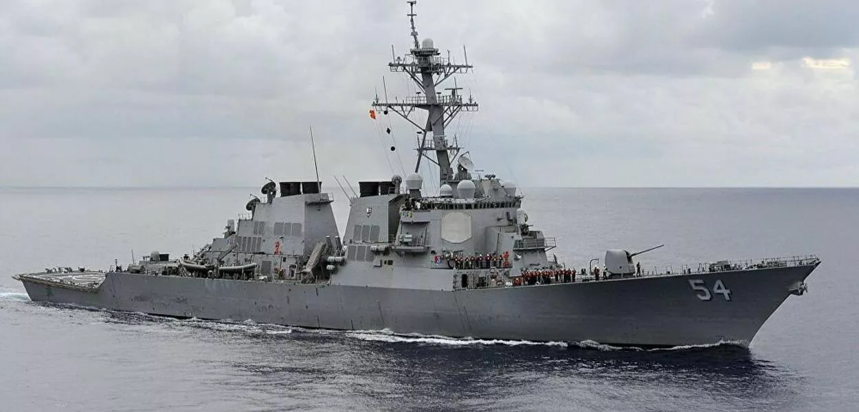 Frota militar dos EUA recua no Caribe por causa de furacão em meio à tensão com Venezuela