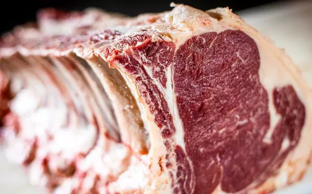 Aumento na produção de carnes deve manter preços baixos, aponta Conab