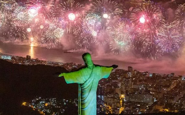 Réveillon de Copacabana receberá seis navios de cruzeiro e 300 barcos