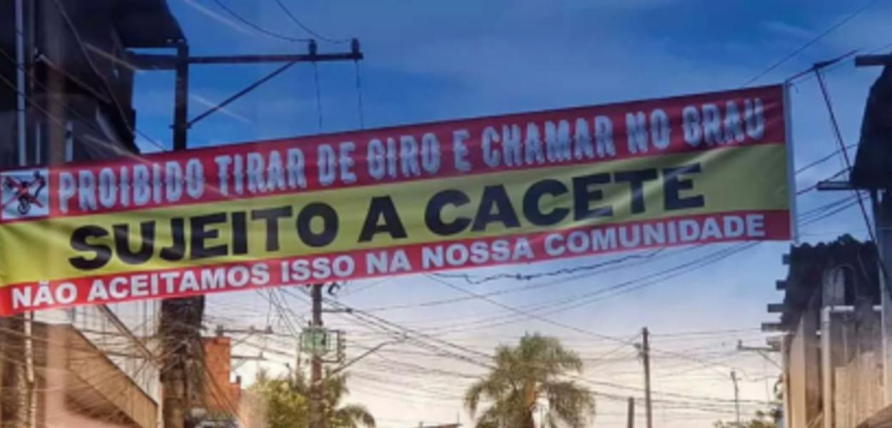 PCC proíbe empinar moto na periferia de SP e espanca quem desobedece; veja  vídeo