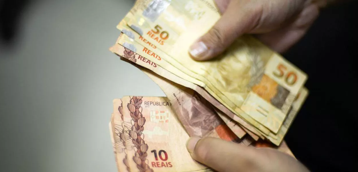Orçamento 2026: proposta do governo prevê salário mínimo de R$ 1.631