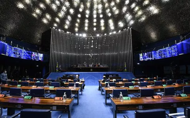 Congresso suspeita de influência do governo em ação do STF contra 'emendas Pix'