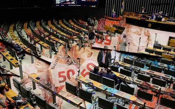 Orçamento de 2025 prevê R$ 7,3 bilhões para "emendas Pix"