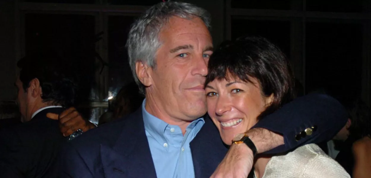  Jeffrey Epstein e Ghislaine Maxwell 