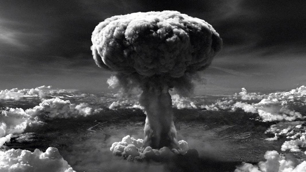 Bomba atômica jogada em Hiroshima pelos EUA em 1945
