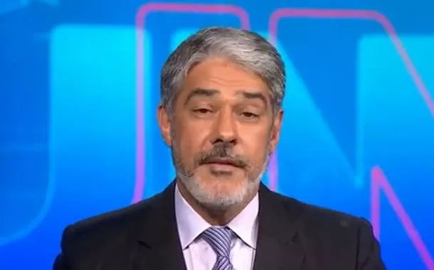 William Bonner anuncia saída do Jornal Nacional em novembro e César Tralli assume a bancada