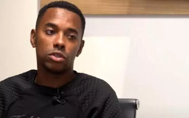 Robinho faz curso profissionalizante de eletrônica básica e participa de grupos de leitura