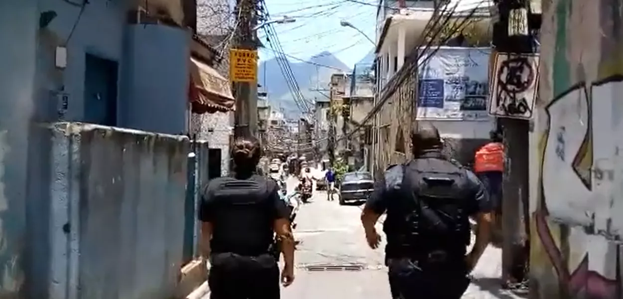Ataque a tiros em Vila Isabel deixa quatro jovens mortos e três feridos