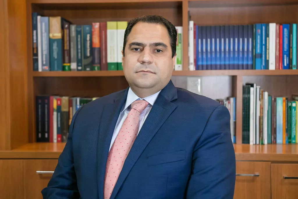 Presidente da OAB critica Moraes por determinar prisão de suspeitos de ameaçar a família do próprio ministro