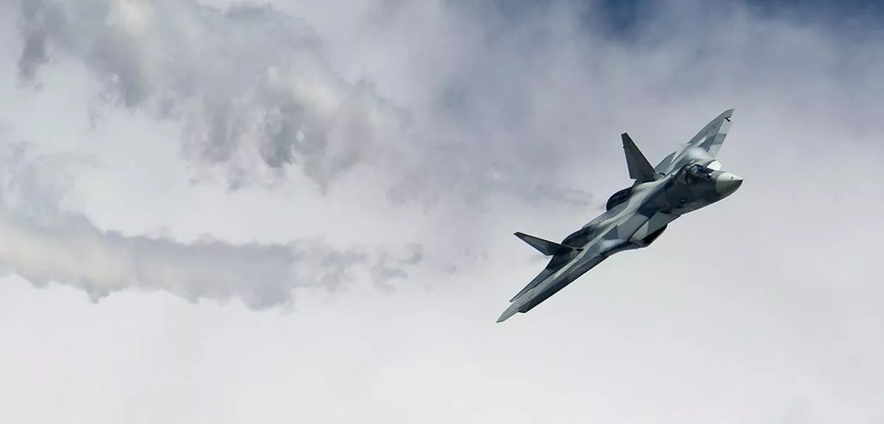Índia negocia compra de caças russos Su-57