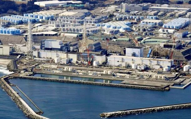 Usina nuclear de Fukushima, no Japão, vaza água contaminada