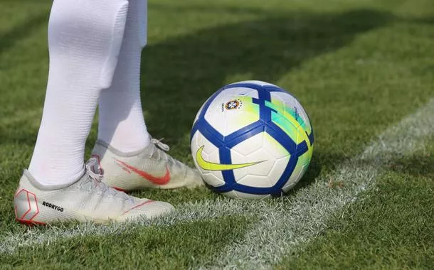 Mercado Bitcoin anuncia plano para lançar time de futebol próprio gerido no metaverso