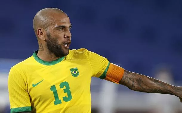 Elenira Vilela critica cobertura da mídia sobre caso Daniel Alves: “Não é abuso sexual. É estupro”