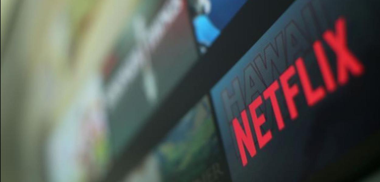 Netflix inicia cobrança de taxa de R$ 12,90 por usuário extra no