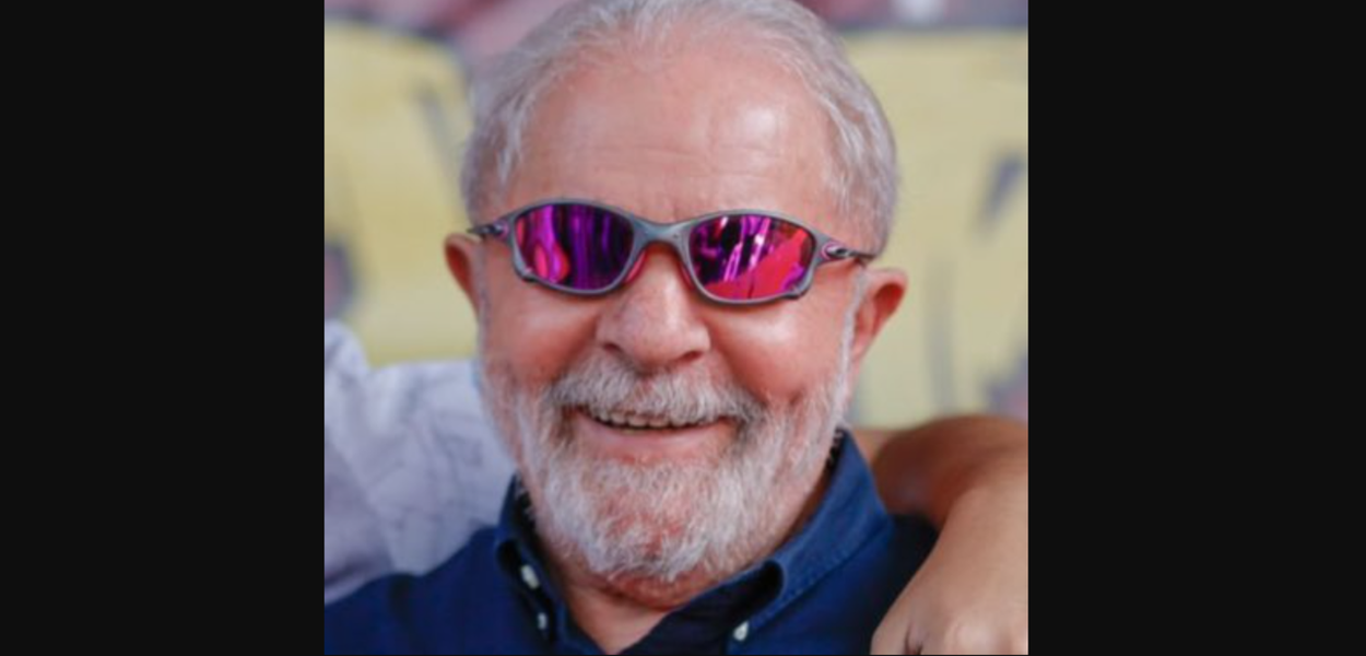 De óculos Juliet, Lula direciona campanha nas redes sociais para
