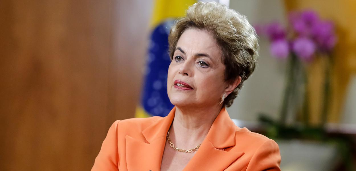 File:São Paulo - SP. Dilma em debate transmitido online pela UOL-Folha  (4904700531).jpg - Wikimedia Commons