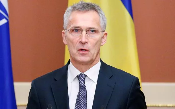 Otan diz que considera colocar ogivas nucleares em estado de prontidão