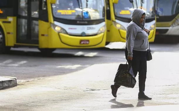 Onda de frio atinge pico nesta quarta e derruba temperaturas no Sul e Sudeste