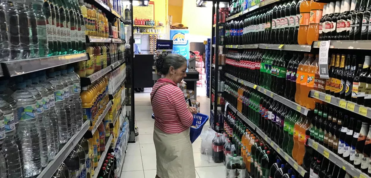 Confira a lista de alimentos da cesta básica com imposto zerado; medida vale a partir desta sexta-feira