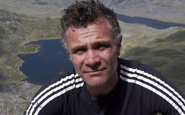 O gringo que nos revela