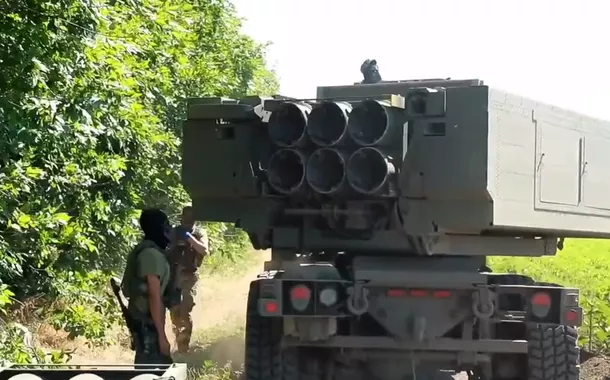 Rússia tem capacidade para repelir ataques aéreos de todos os tipos, diz comandante militar