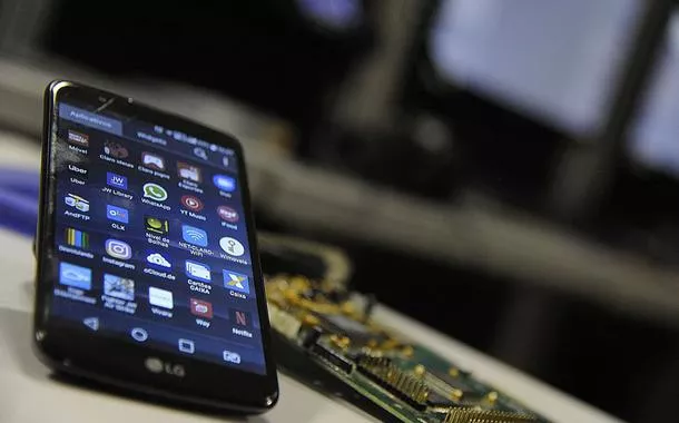 Edital do leilão do 6G deve sair em 2026, diz presidente da Anatel