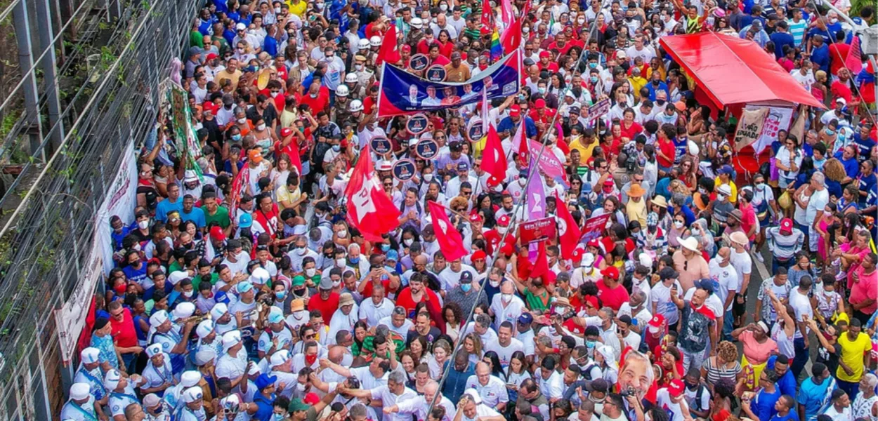 O velho mundo está morrendo. A esquerda também?