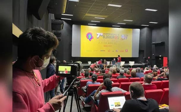 Jornalistas progressistas debatem escolha sobre civilidade ou barbárie nesta eleição