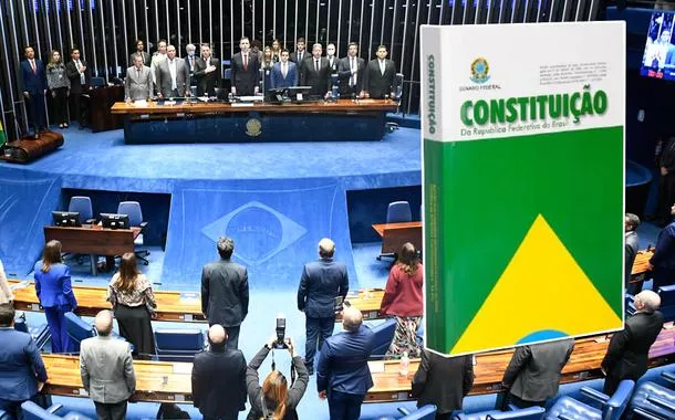 Os 37 anos da Constituição de 1988 e a retomada da cidadania