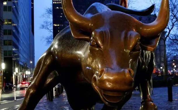 Wall Street afunda com crescentes temores sobre recessão nos EUA