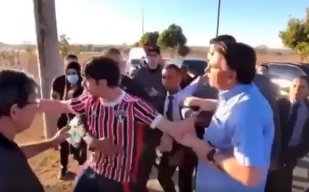 Youtuber que chamou Bolsonaro de 'tchutchuca do centrão' é convidado a entrar no MBL