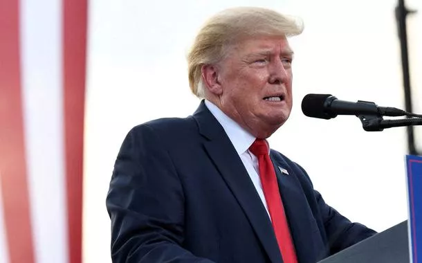 Trump cogita impor tarifas de até 60% sobre produtos chineses