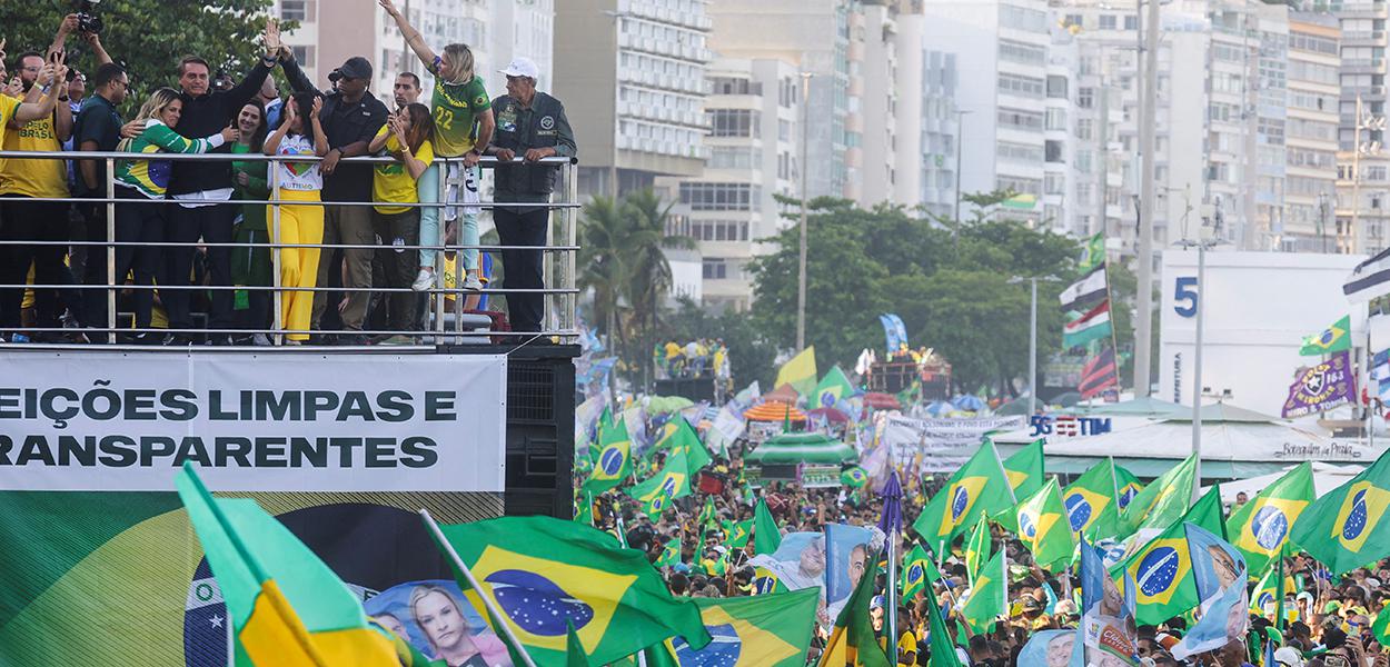 Bolsonaro participa de ato eleitoral no Rio de Janeiro, durante as festividades do Bicentenário da Independência (Foto: REUTERS/Ricardo Moraes) Bolsonaro participa de ato eleitoral no Rio de Janeiro, durante as festividades do Bicentenário da Independência