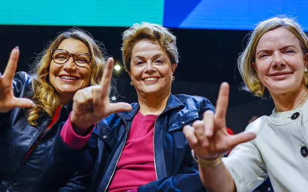 Gleisi Hoffmann denuncia misoginia em editorial do Estadão sobre Janja