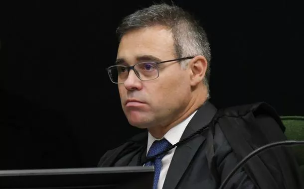 Folha defende Artigo 19 do Marco Civil e elogia voto de André Mendonça
