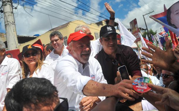 Ex-presidente Lula durante ato de campanha em Salvador 30/09/2022