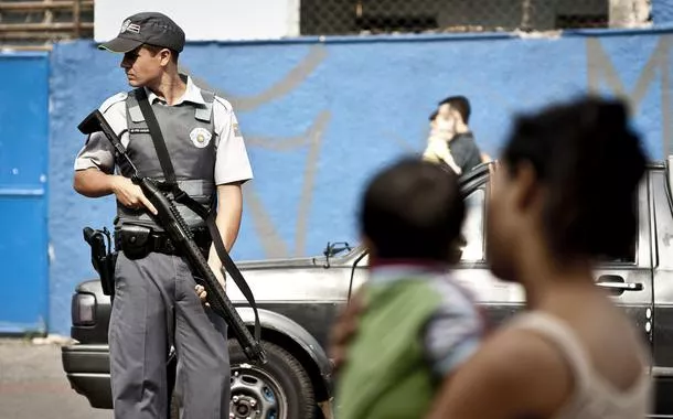 Associação de PMs se ofende com termo "chacina" usado por emissoras de TV na cobertura da Operação Escudo