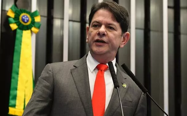 Cid Gomes chama candidato André Fernandes (PL) de "oportunista": apoiado por quem "manda" na Prefeitura de Fortaleza